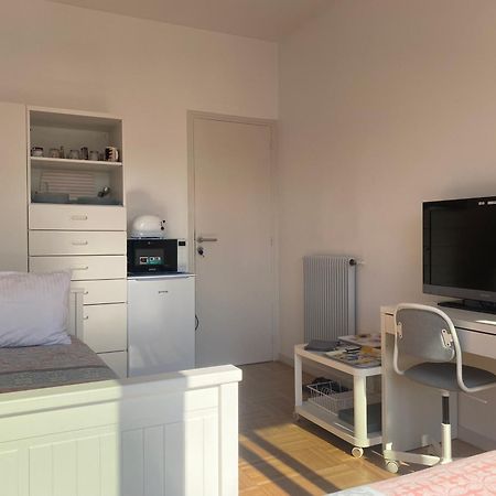 Mirela'S Private Room With Key, Ac, Lift & Balcony In The Center Of Nice On The Cote D'Azur Zewnętrze zdjęcie