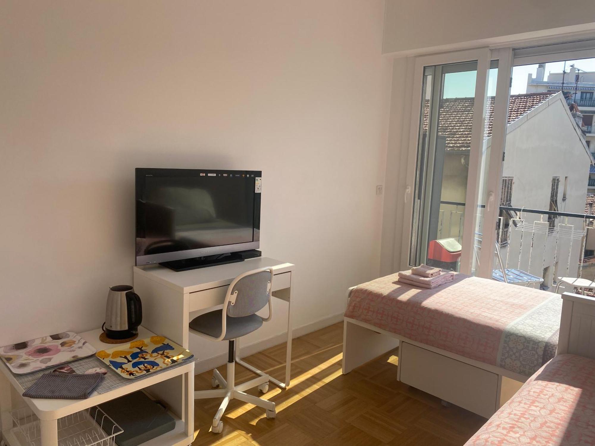 Mirela'S Private Room With Key, Ac, Lift & Balcony In The Center Of Nice On The Cote D'Azur Zewnętrze zdjęcie