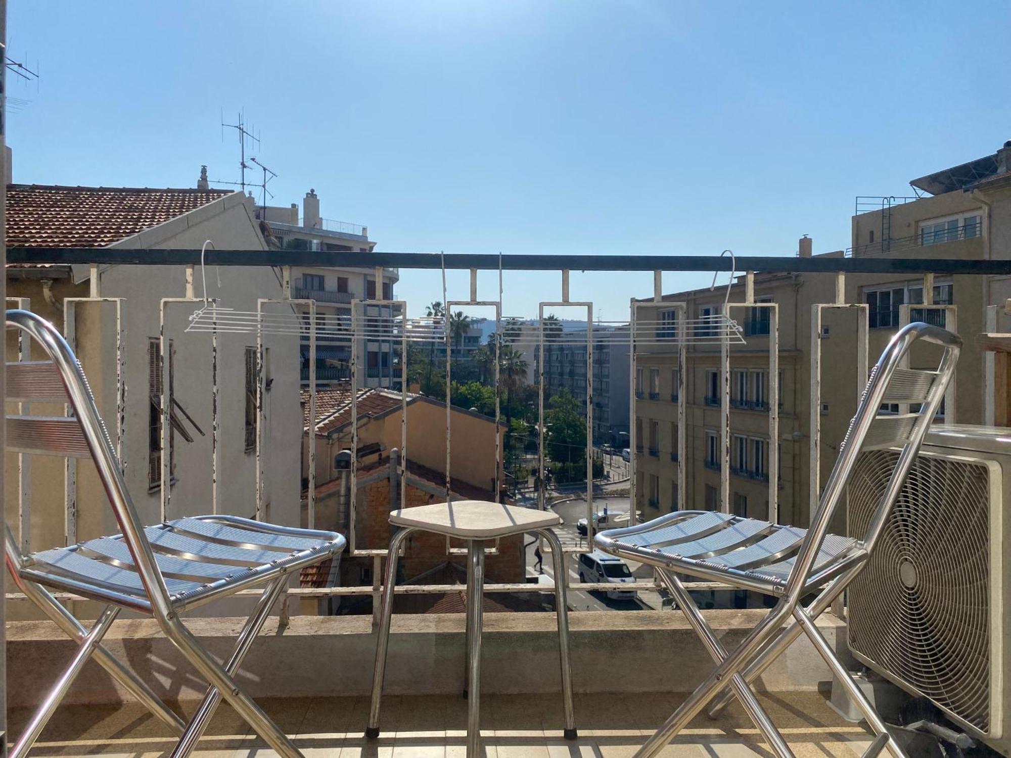 Mirela'S Private Room With Key, Ac, Lift & Balcony In The Center Of Nice On The Cote D'Azur Zewnętrze zdjęcie