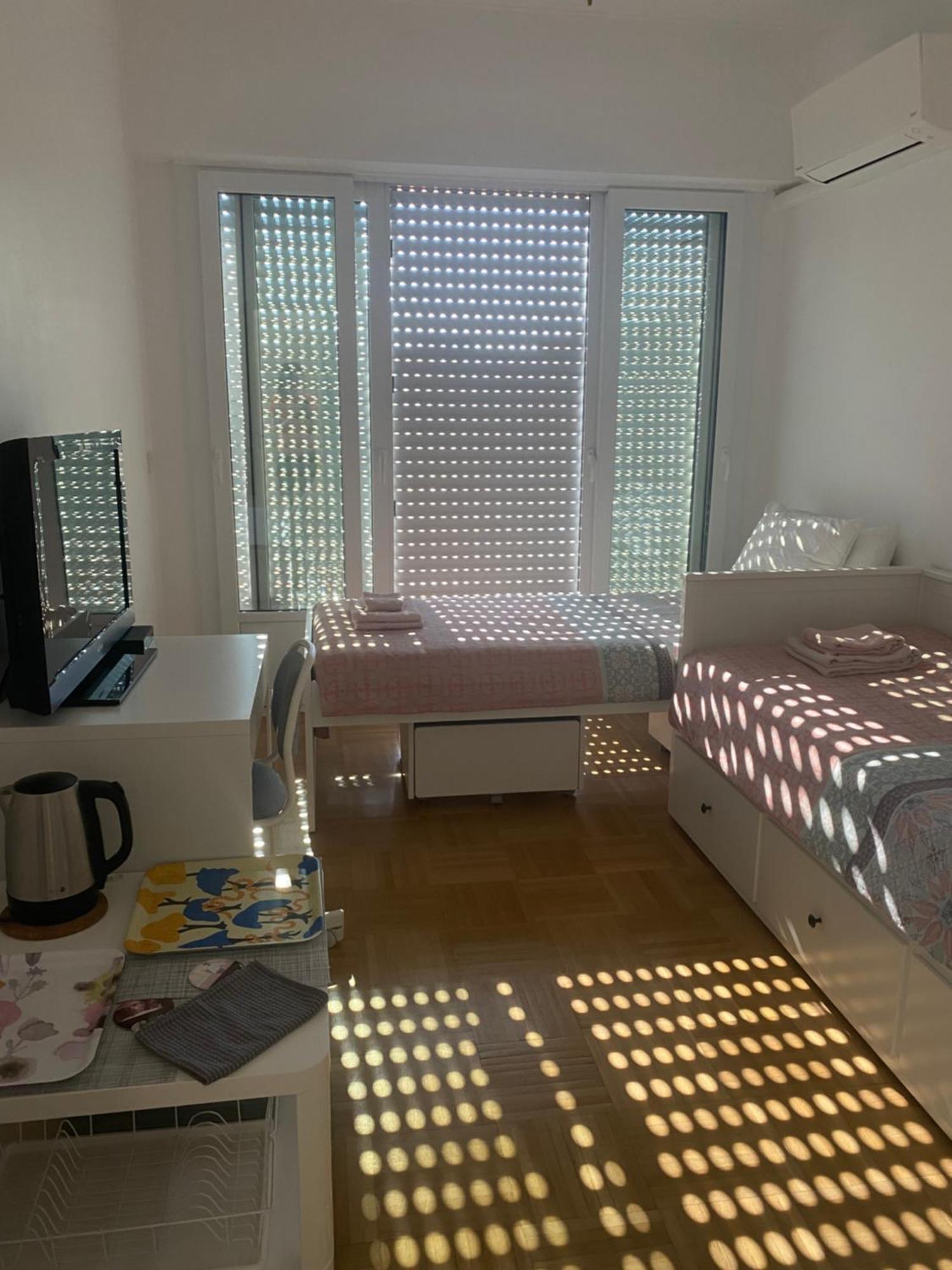 Mirela'S Private Room With Key, Ac, Lift & Balcony In The Center Of Nice On The Cote D'Azur Zewnętrze zdjęcie